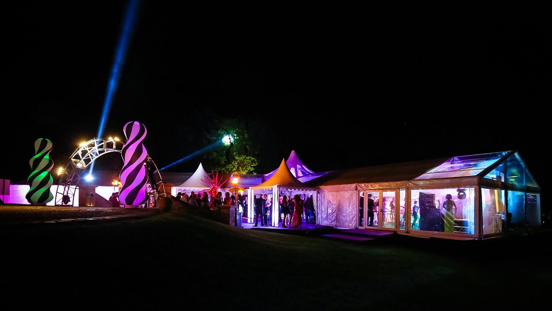 http://www.carpa-tent.com/data/images/case/20181031140740_153.jpg