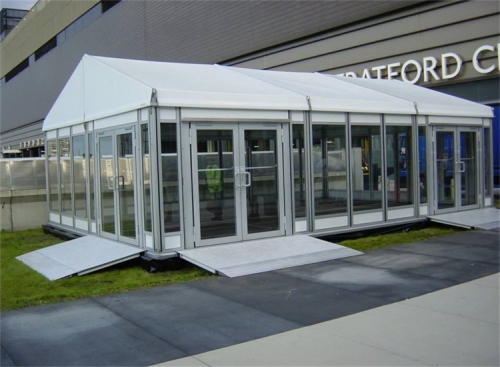 大型餐厅帐篷定制-玻璃墙帐篷安装，款式多样